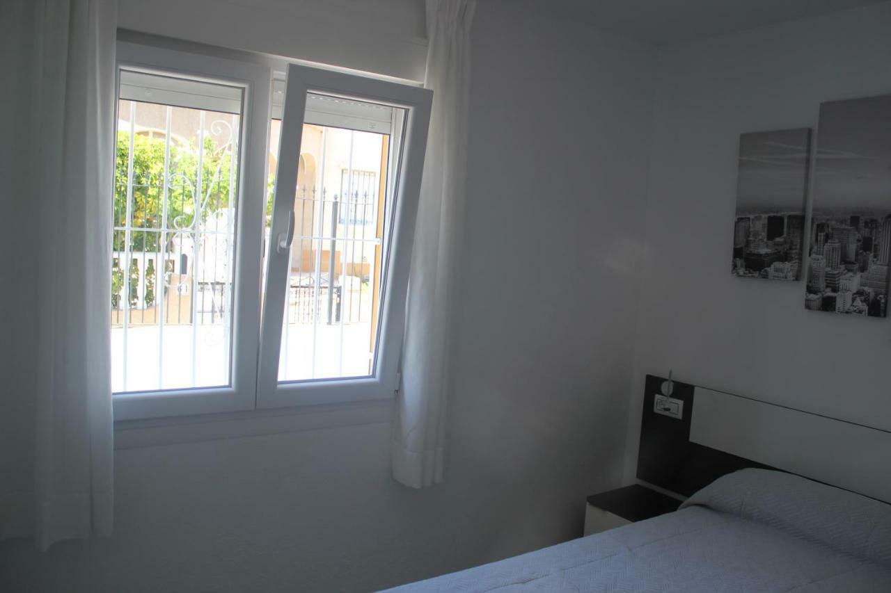 Bungalow Zenia Boulevar Villa Villamartin  Kültér fotó